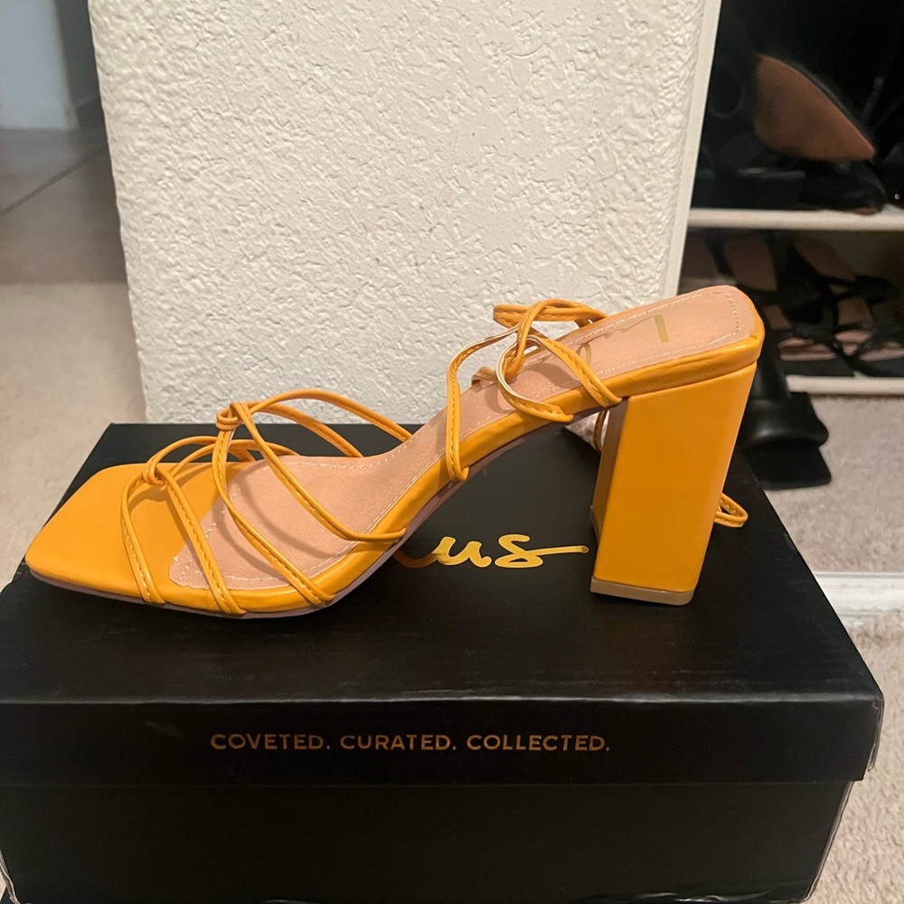 Lulu's Yellow Chic Heels